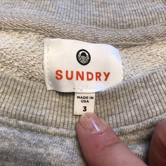 Sundry Love Embellished Sweatshirt size Large - Picture 3 of 11